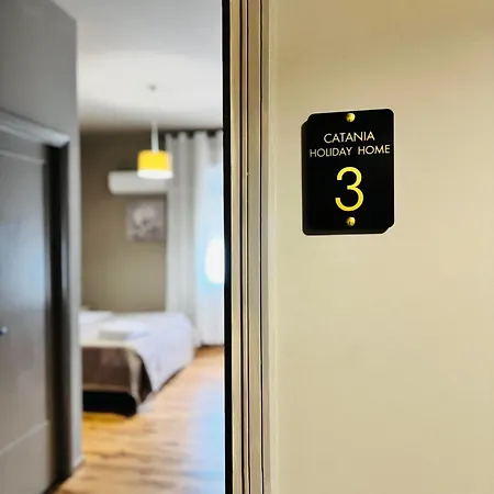 Oda ve Kahvaltı Catania Holiday Home Katanya